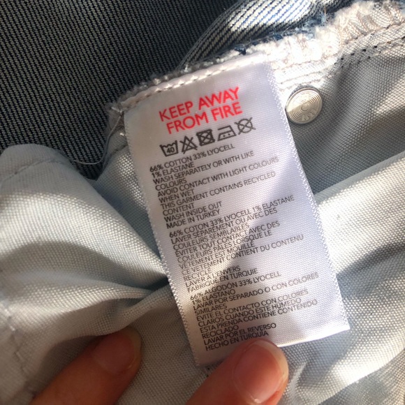 ❌SOLD ❌ BDG Edie Jeans - Picture 6 of 7